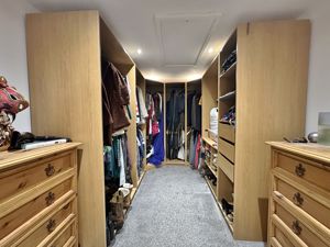 Photo 19- click for photo gallery